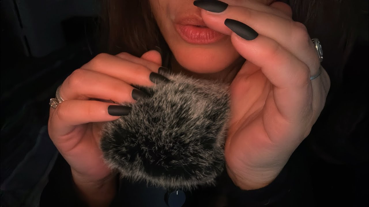 asmr 𖦹 face touching & clicky whispering