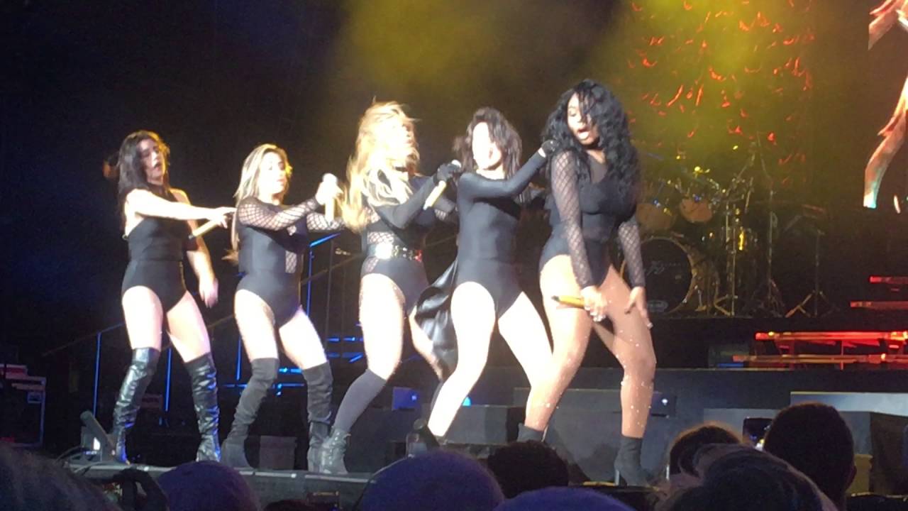 Fifth Harmony - Voicemail Interlude & Worth It (Darien Lake, NY, 8/3/2016)