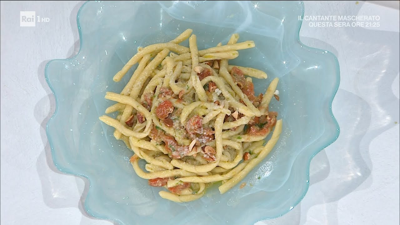 Busiate con pesto alla Trapanese - È sempre mezzogiorno 11/03/2022