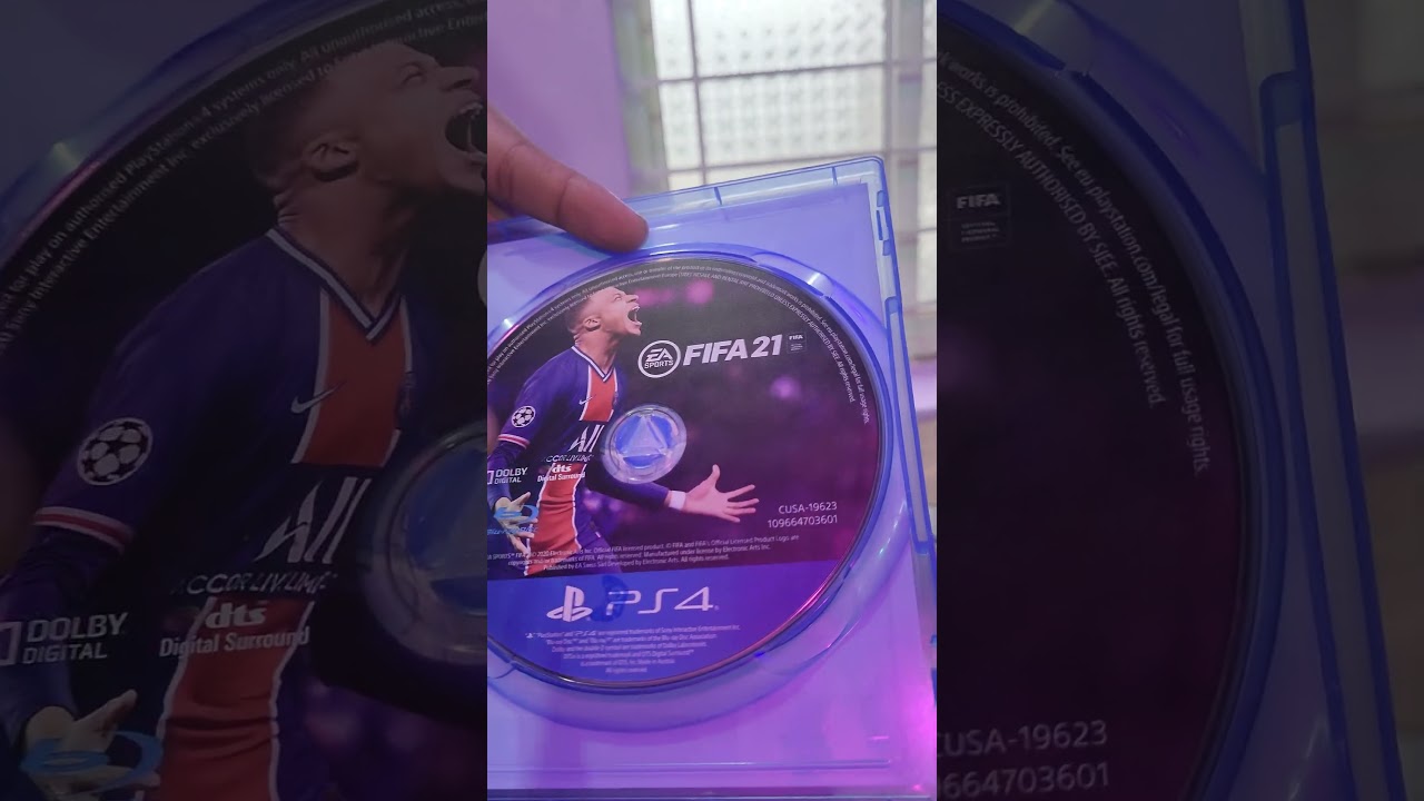 Распаковка Fifa 21 для PS4 