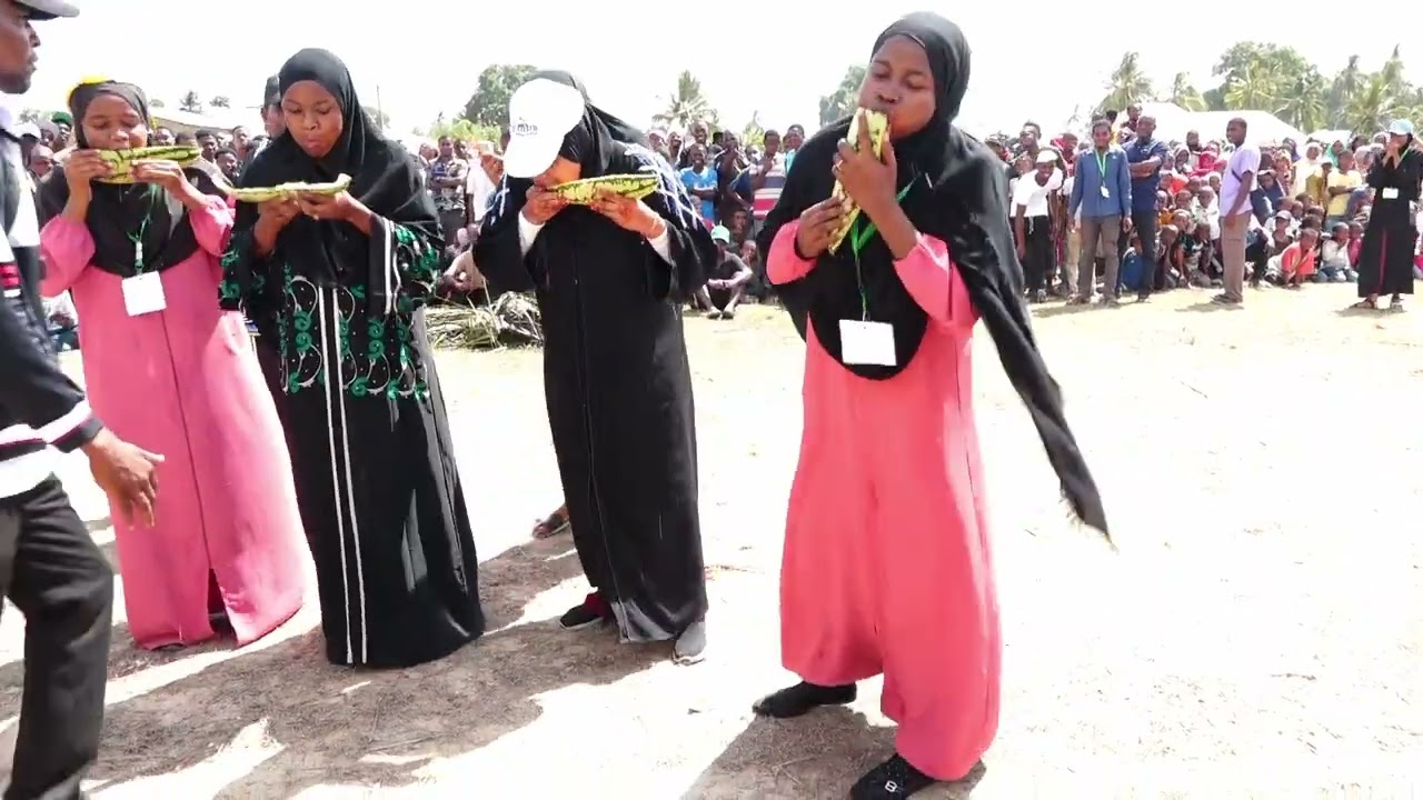 Mtizame Mwanamke Alivyoshinda Mashindano y Kula Matikiti 