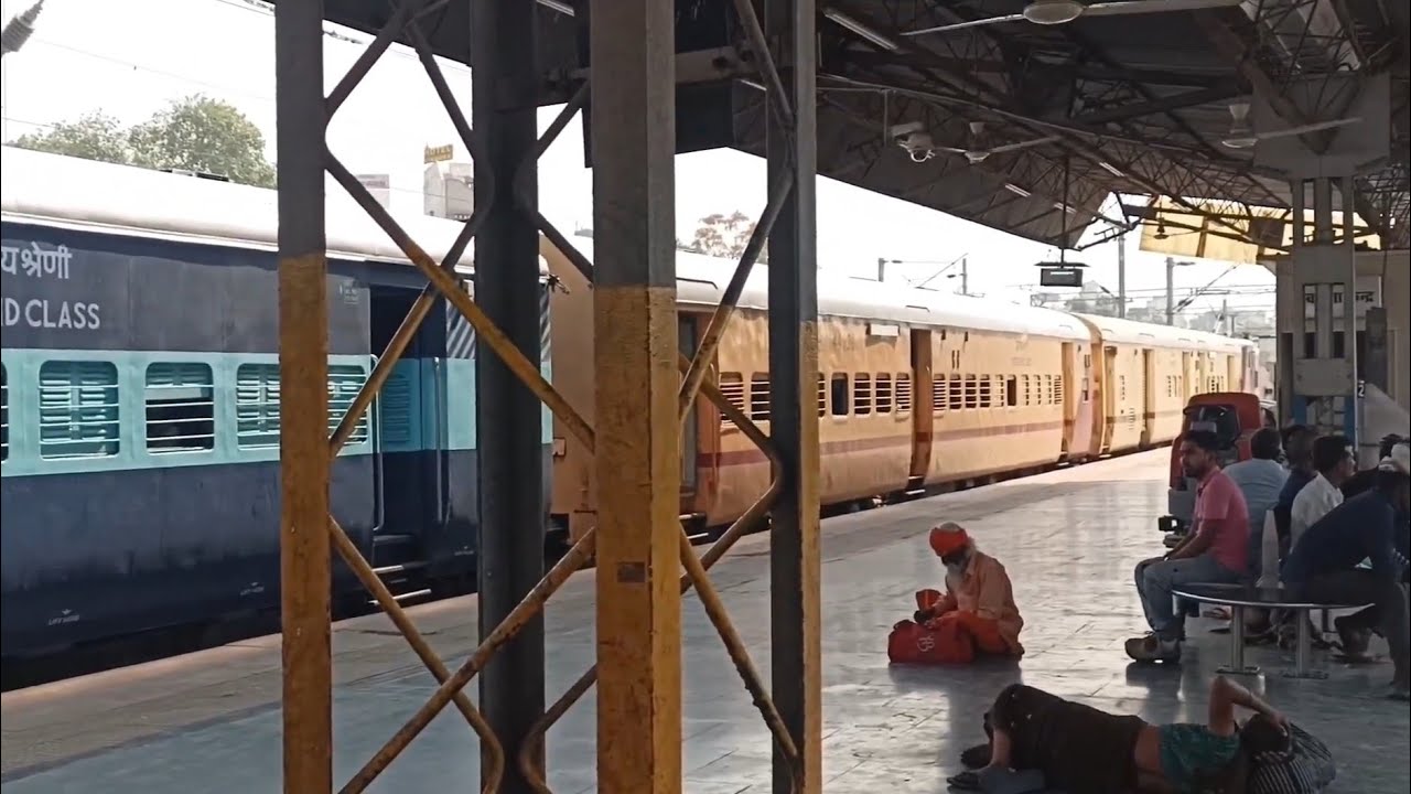 Intercity Express Journey Train14102 Kanpur Central To Prayagraj Sangam Full Journey #intercitytrain
