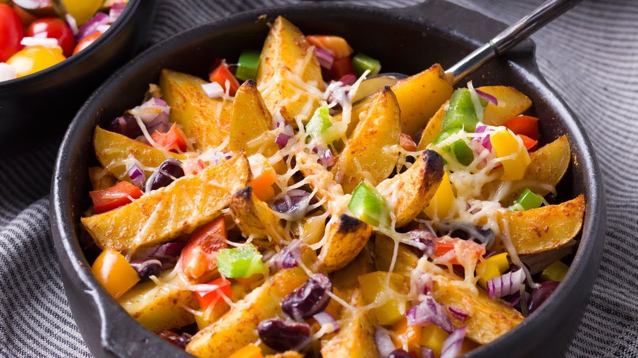 Plat mexicain aux pommes de terre et poulet au four
