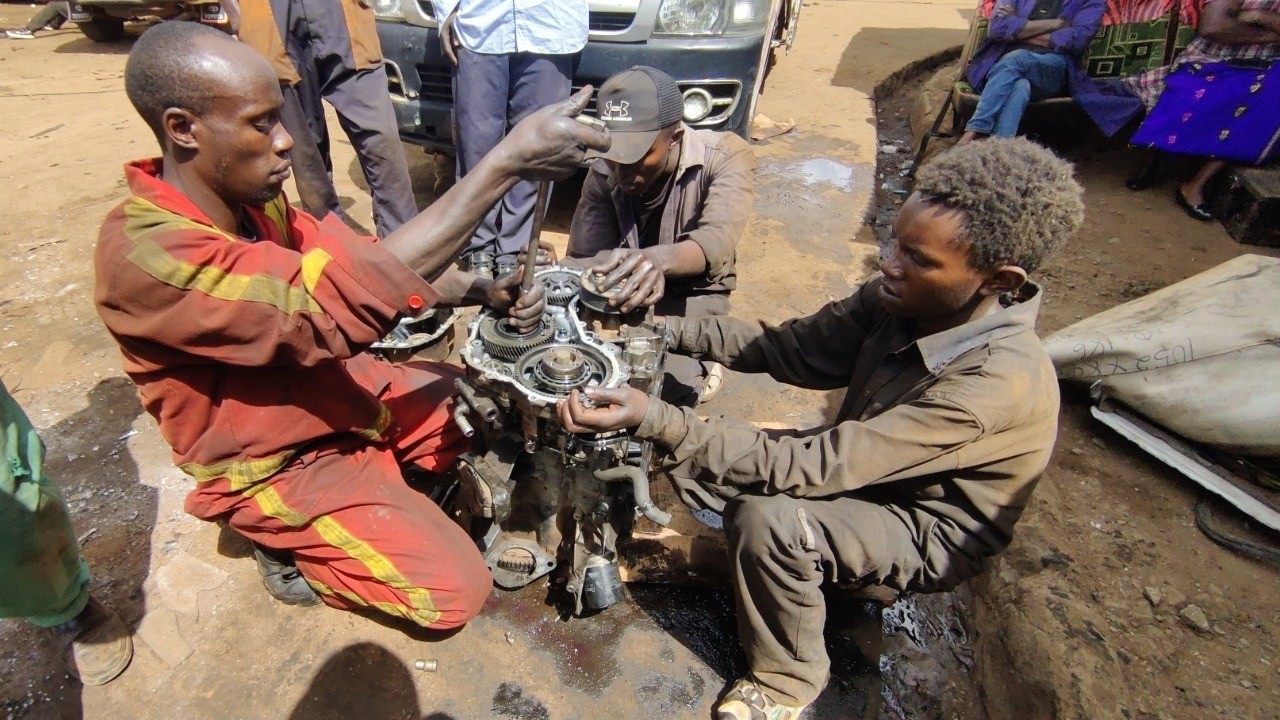 1KD Engine Knocked BAD! See How We Fixed Everything