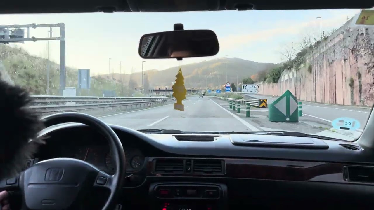 Honda Civic Mb2 1.4i 90cv en autopista 