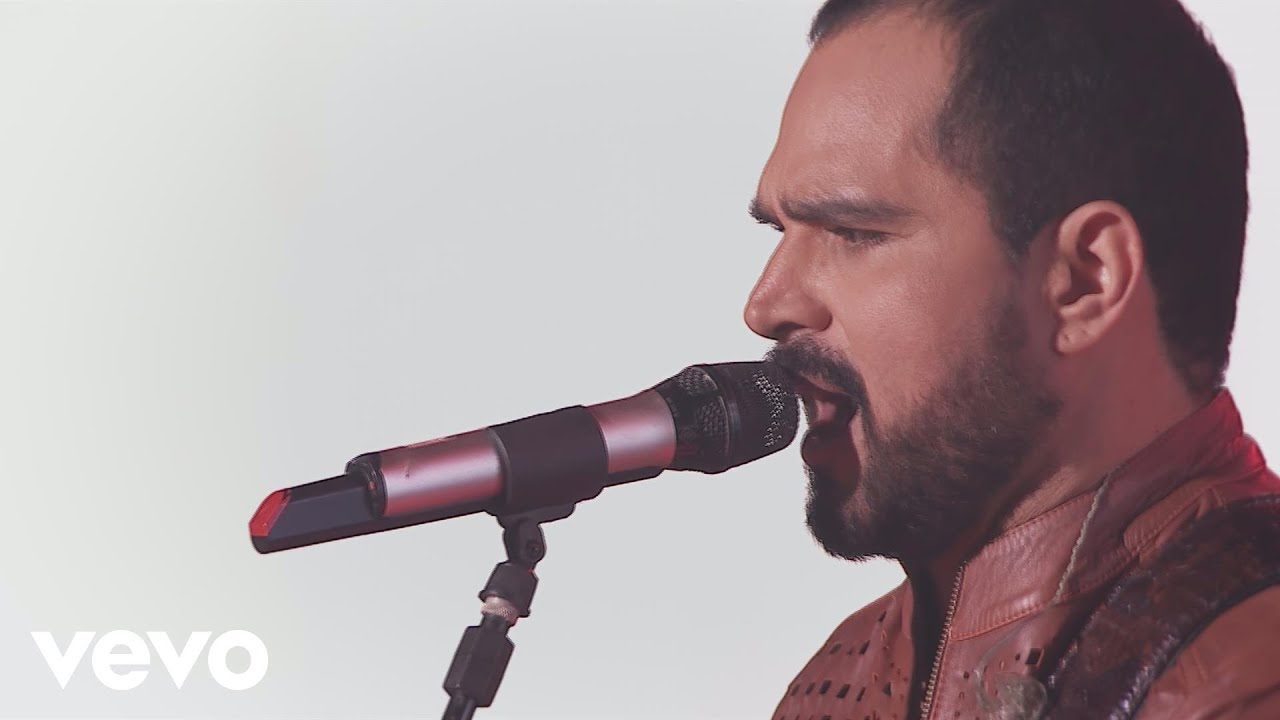 Zezé Di Camargo & Luciano - A Ferro e Fogo (Ao Vivo)