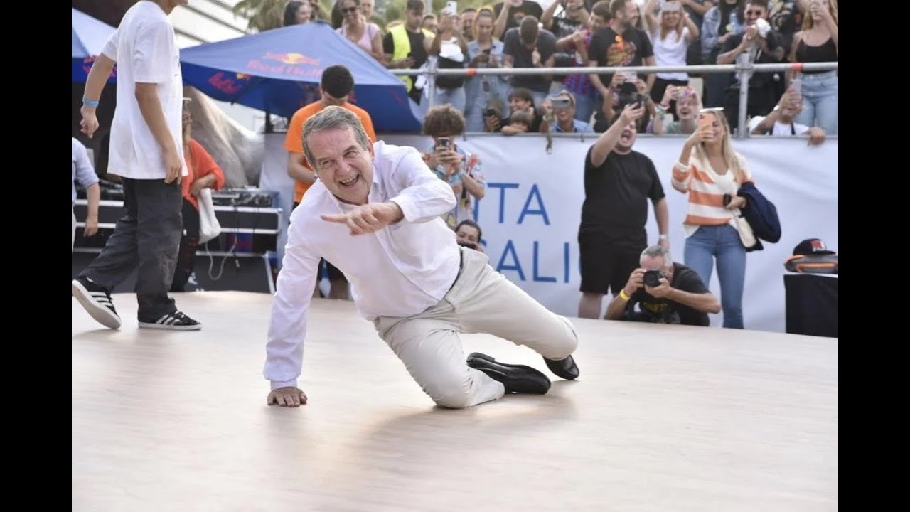 Abel Caballero prueba el 