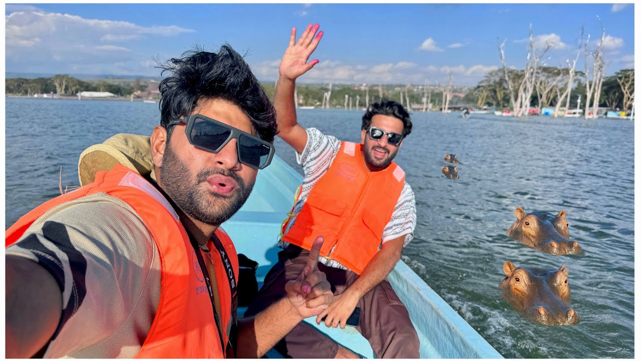 Boating with hippos 🦛 