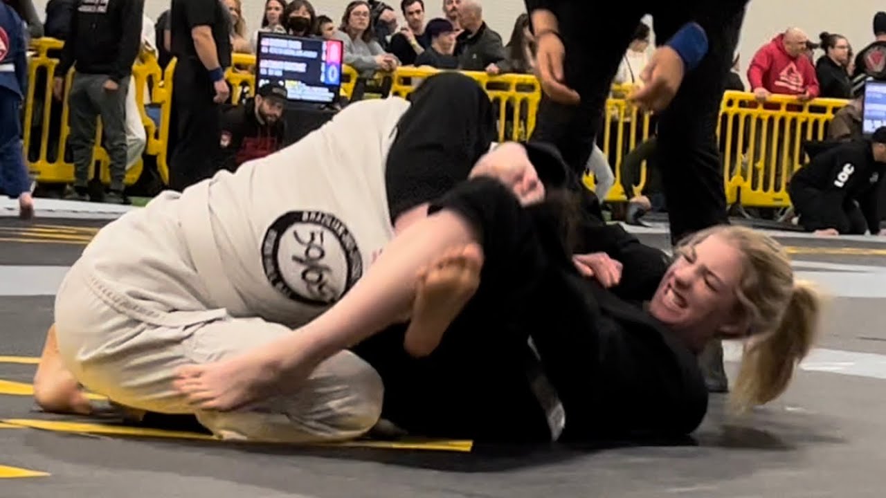Kylie with the clutch Triangle Choke for the Gold!