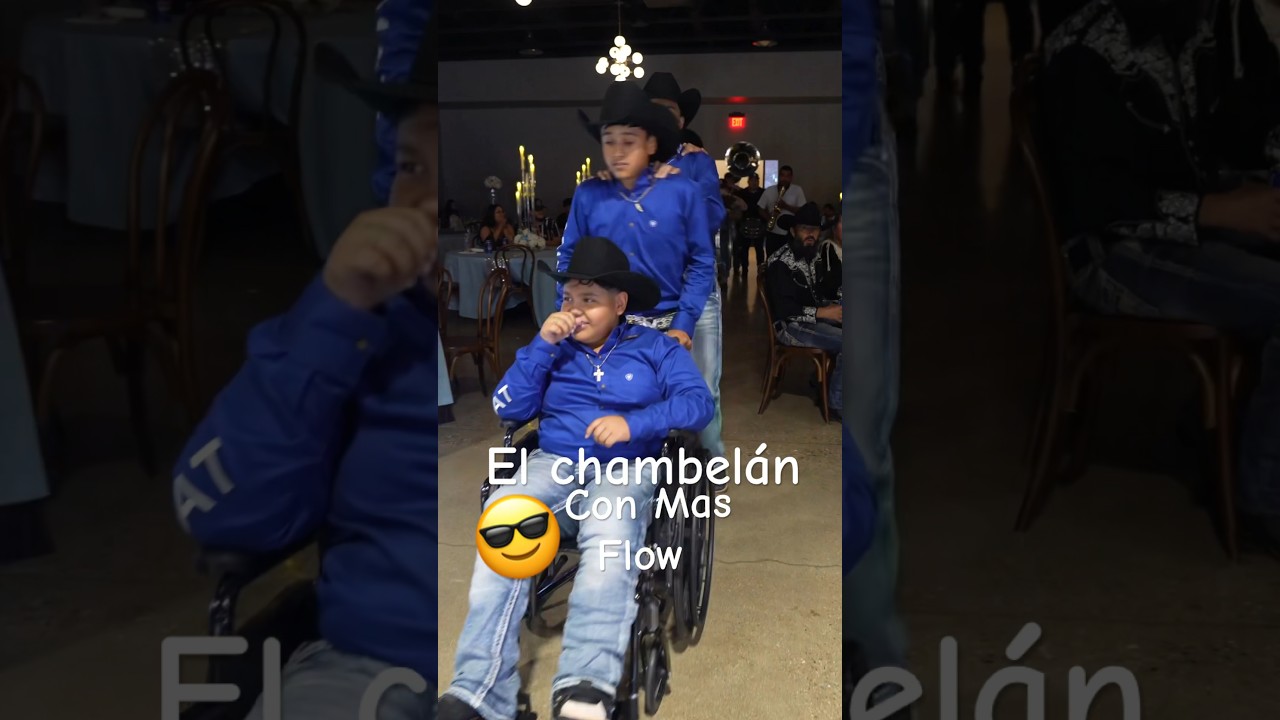 El Chambelan Con M&aacute;s Flow😎#quincea&ntilde;era #viral #sweet16 #quince #wedding @FUERZAREGIDA