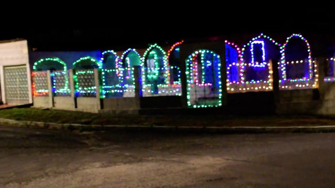 DSC 0269 MUSICALIZADA DECORAÇÃO  NATALINA   /BN  DIAS  D'ÁVILA /31/12/25