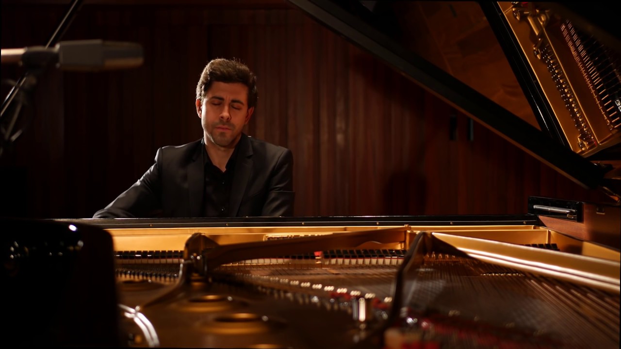 Ma mère l'Oye (Maurice Ravel) - Antonio Oyarzábal, piano