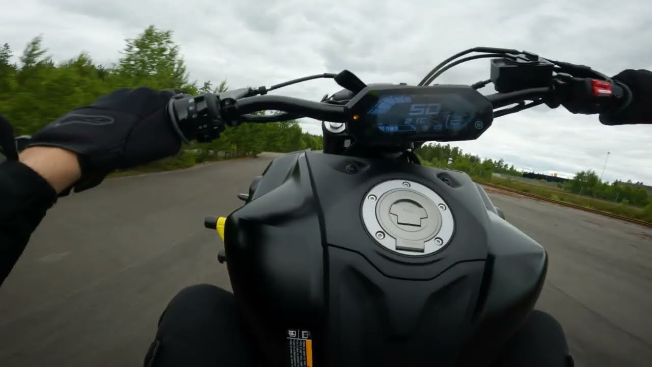 WHEELIE PROGRESSION - ONE HANDERS & SKRAP?