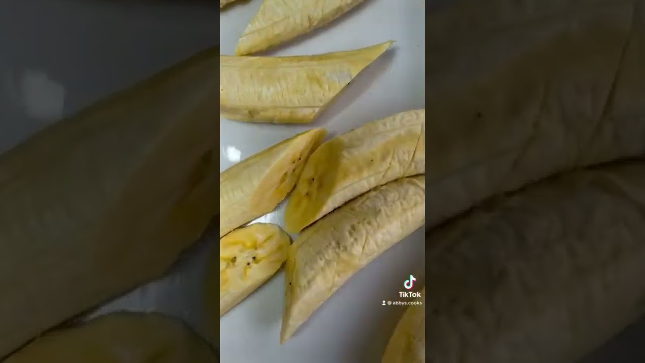 Ever tried roasted plantain in an airfryer ? #viral #foryourpage #food #youtubeshorts
