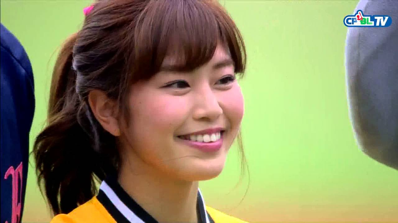 05/08 統一 vs 兄弟 賽前，稻村亞美飆速開球為比賽揭開序幕