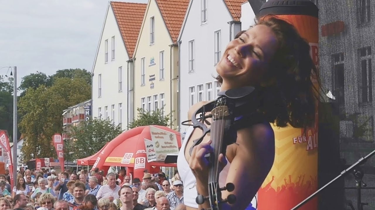 Franziska Wiese - Dach der Welt (Offizielles Musikvideo)