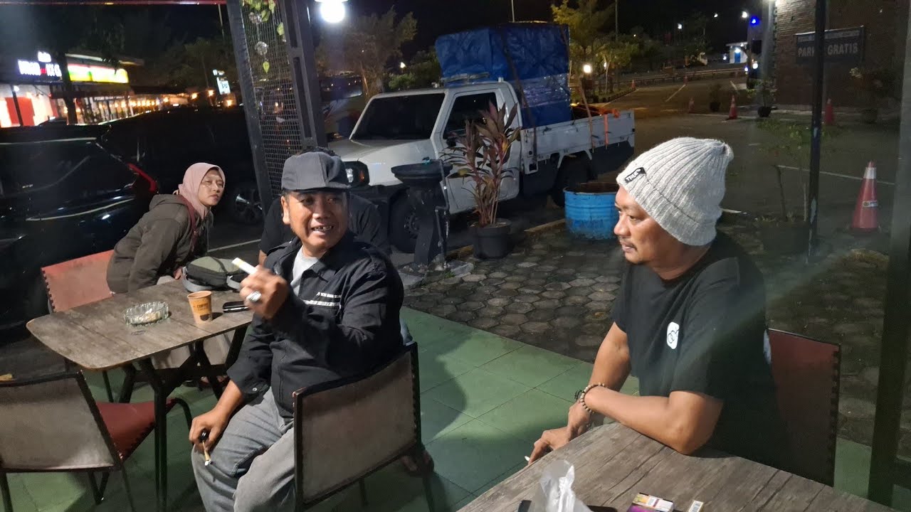 ENEK KEJADIAN MARAI WEDI..YOWES REST AREA SIK AE 