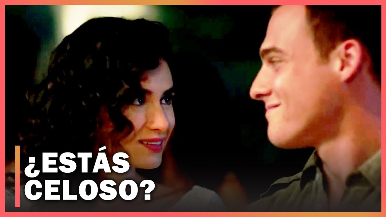 Esperando El Sol Español - ¡Kerem y Zeynep se conocieron en la fiesta! - Sección 11