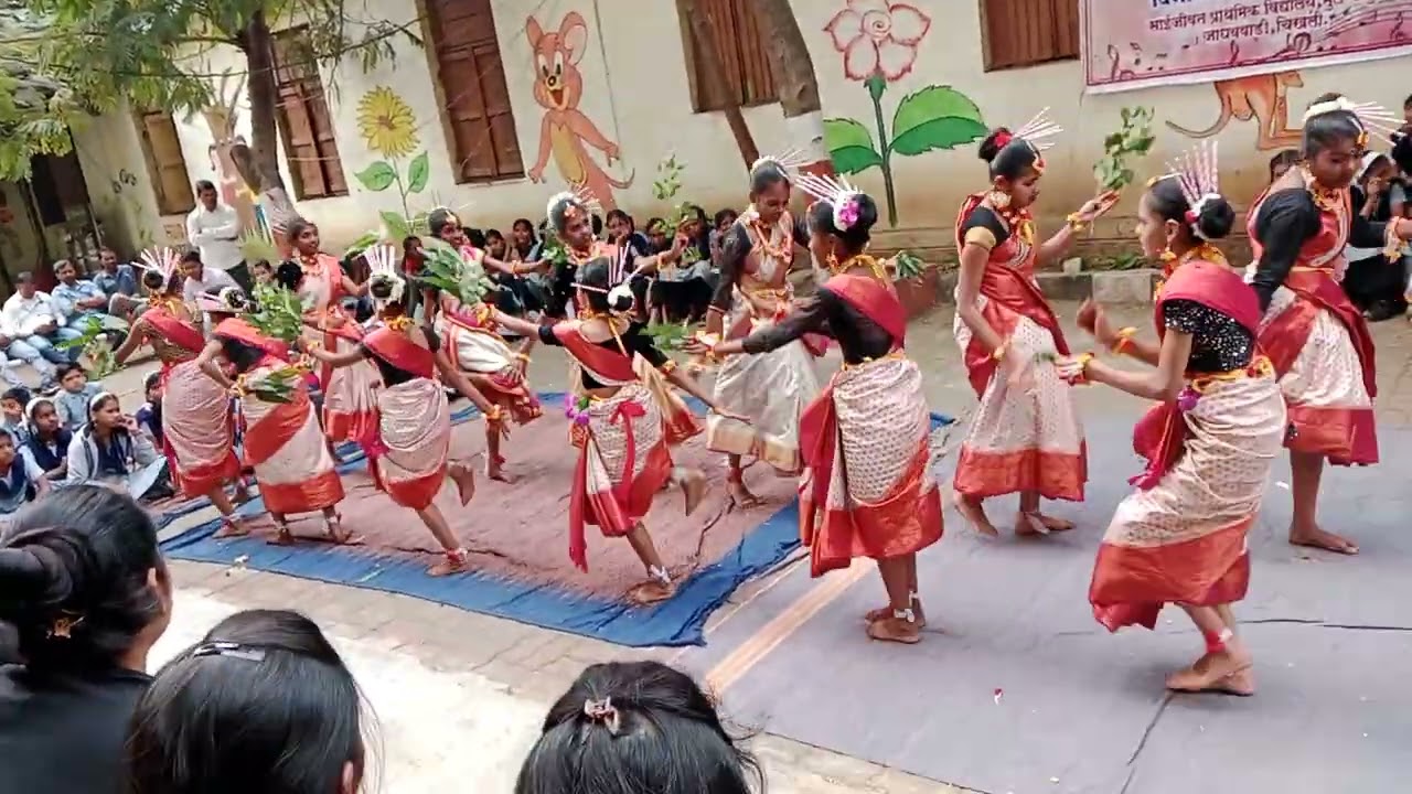 जल्लोष... Bangali Folk dance... लाले लाले पोलाश बोन 