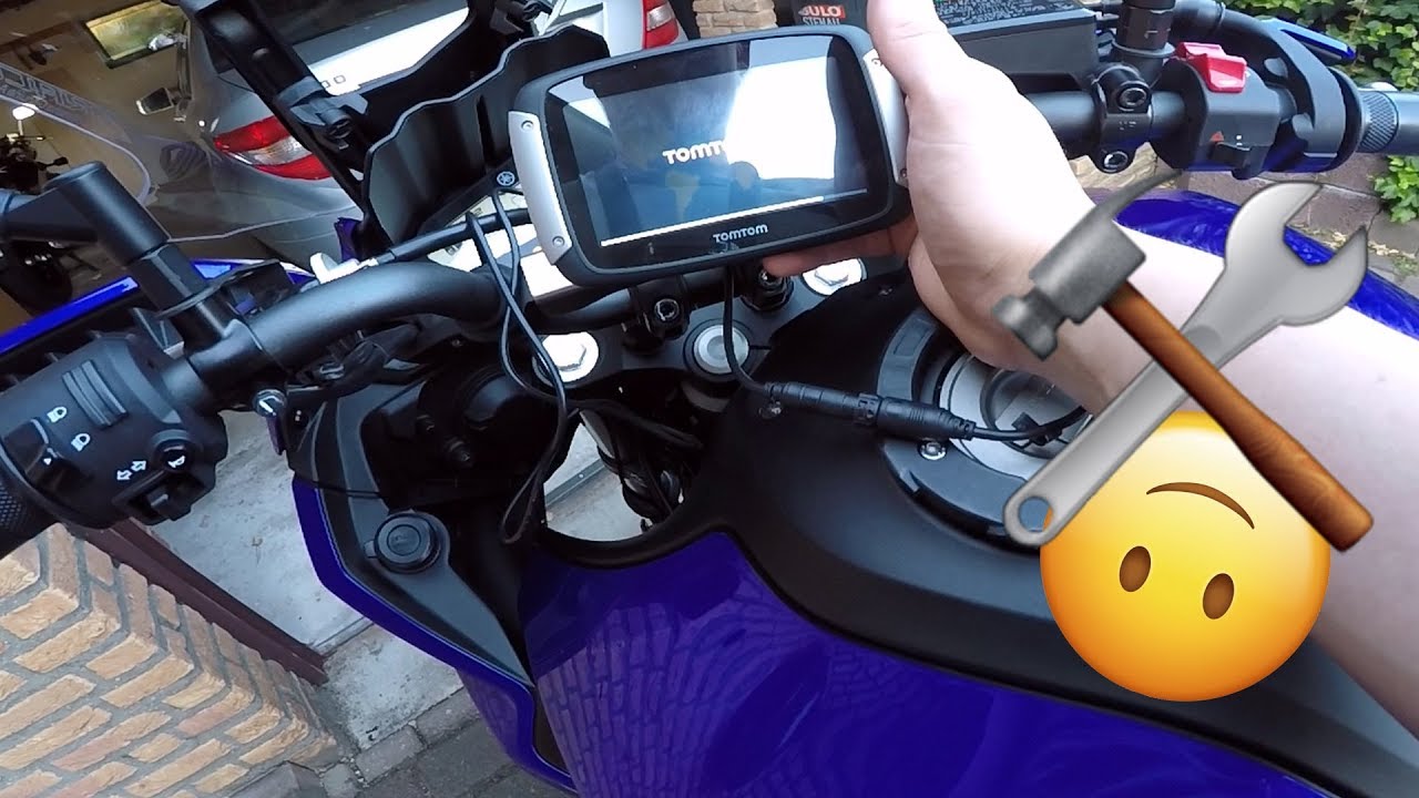 Yamaha Tracer 700 Power Outlet & TomTom Mount Installation