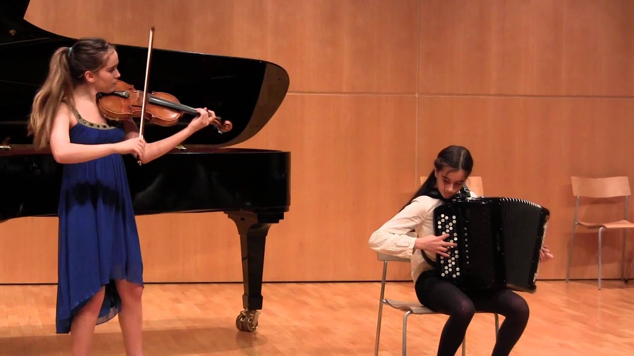 Marta y Cristina Cubas Hondal-Anantango G.Hermosa