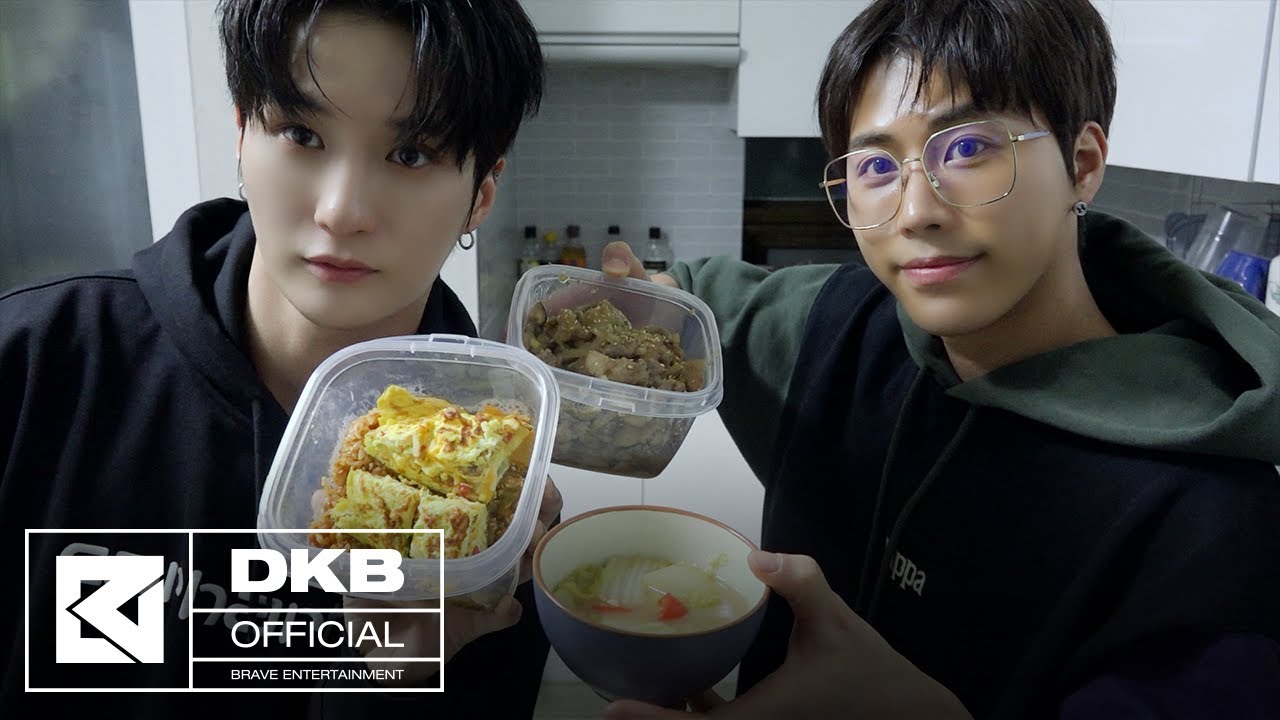 DAKCUMENT #73 97즈의 💖사랑💖 가득 유쿠 수능 도시락 만들기👨 🍳 (배웅 By GK💫)