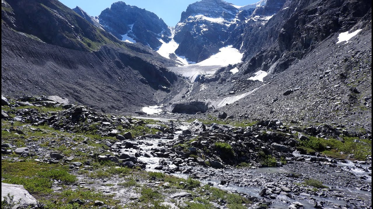 Grotte 2351m et tunnel du glacier inférieur du Vallonnet