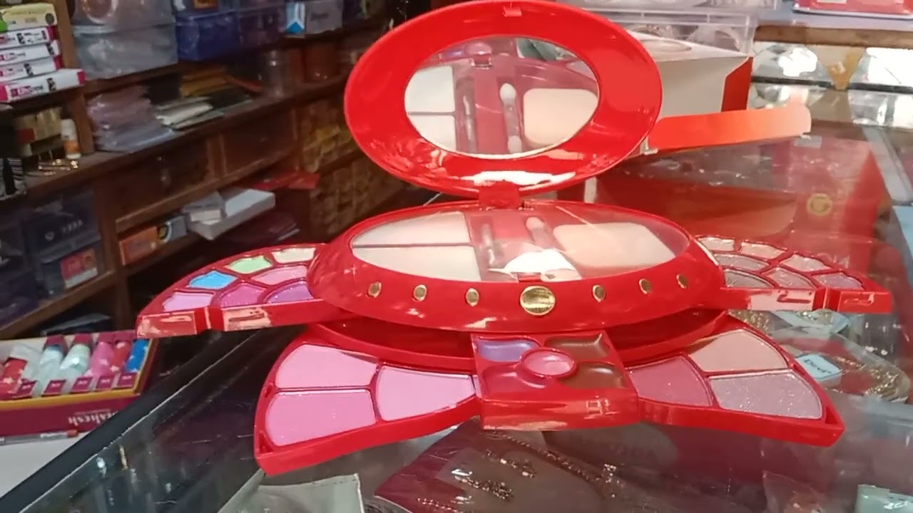 makeup kit for ladies parlor