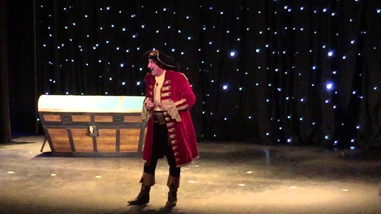 Piet Piraat - piraten zijn niet bang - Plopsa indoor 3 november 2015