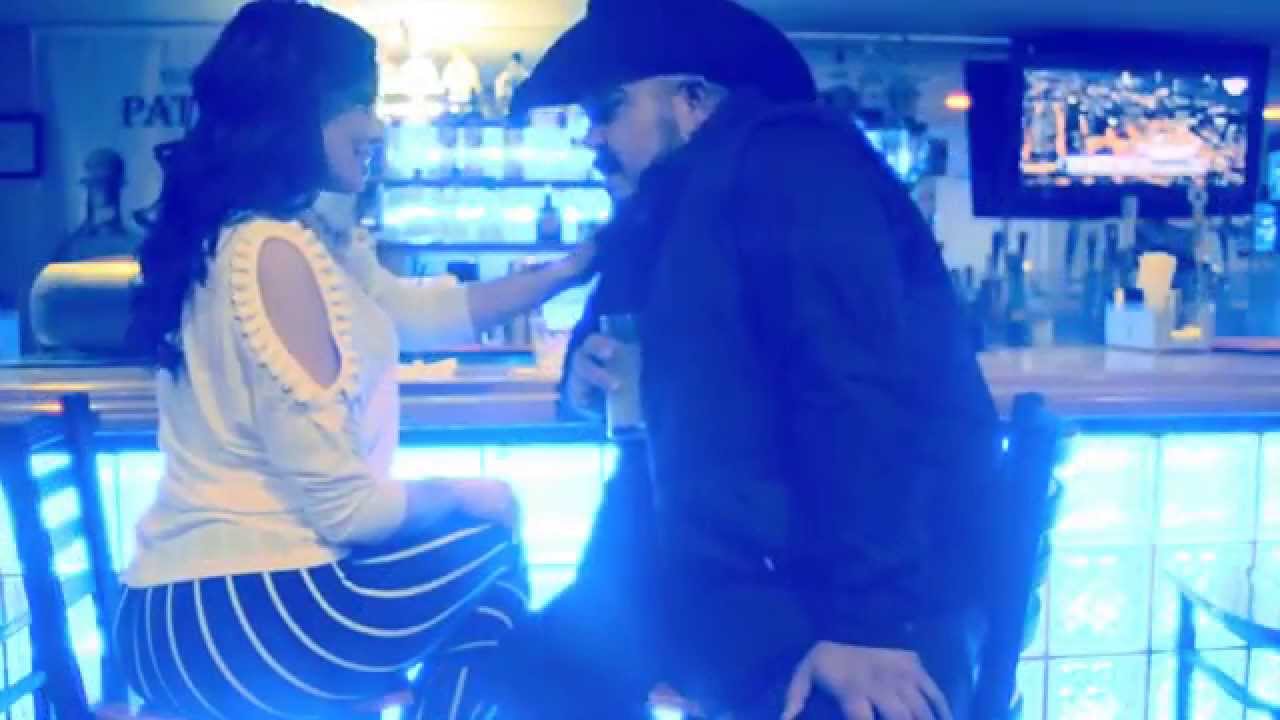 NEW!! Aaron Urias VIDEO OFICIAL- No Puedo Olvidarte