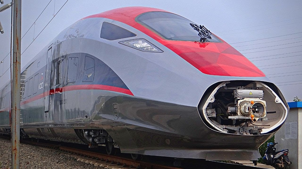 Detik-detik‼️ Kereta Cepat KCIC400AF Keluar Depo Tegalluar - Indonesia High Speed Railway Project