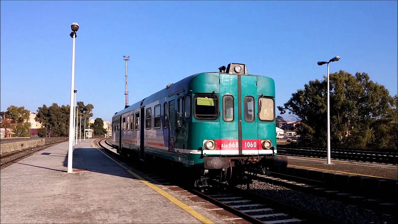 Stazione di Caltagirone - ALn 668 1060