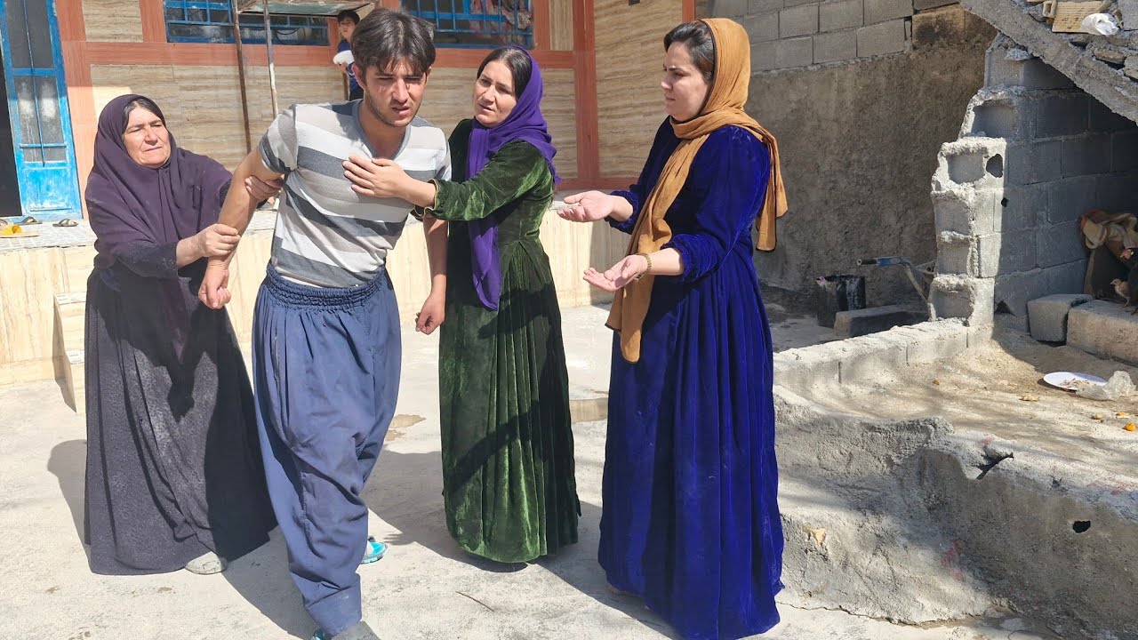 Medina and Afsana Visit Their Mother Nazo and Their Brothers Jawad and Malek🫂