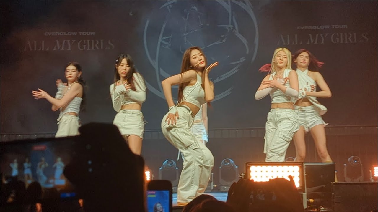 EVERGLOW - Dun Dun - FANCAM World Tour