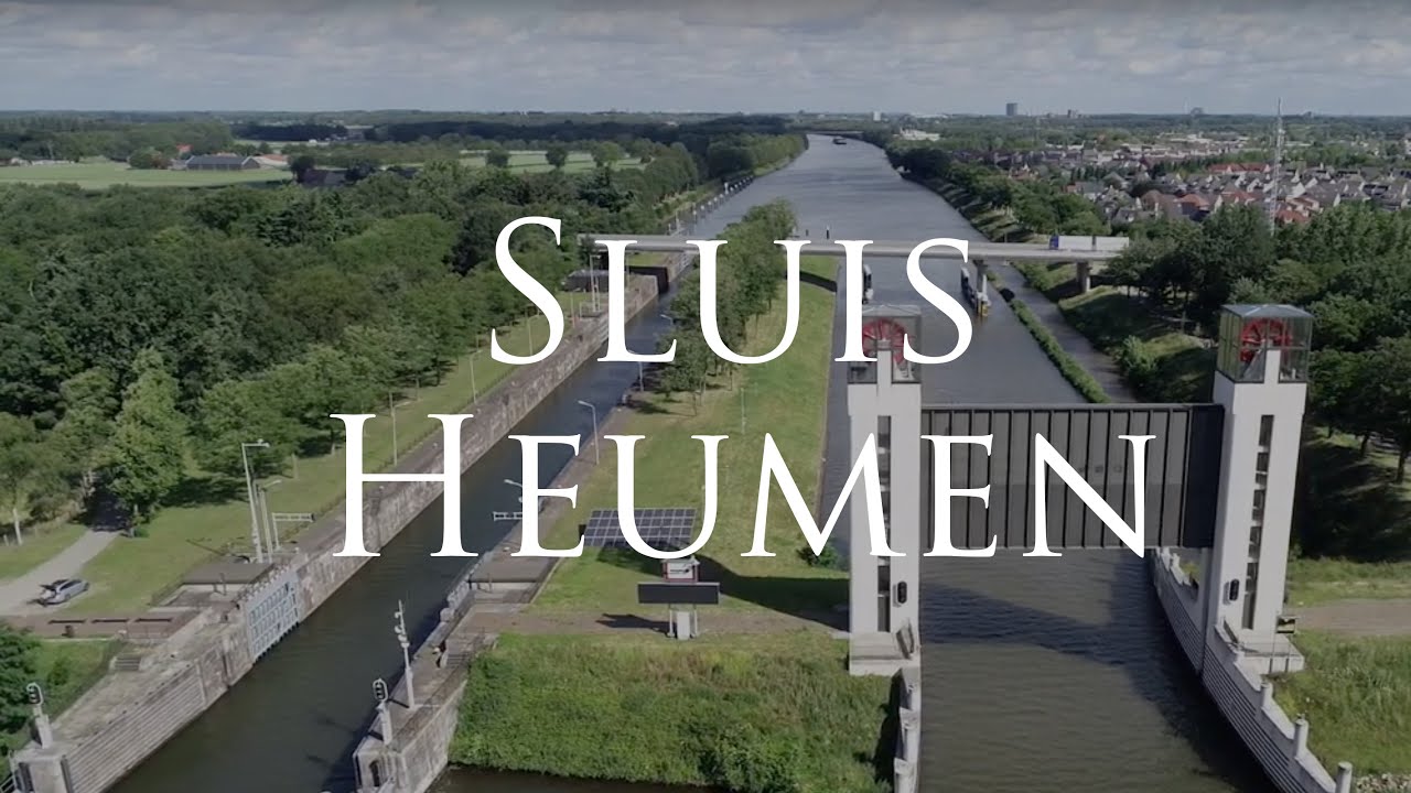 Sluis Heumen in het Maas Waalkanaal