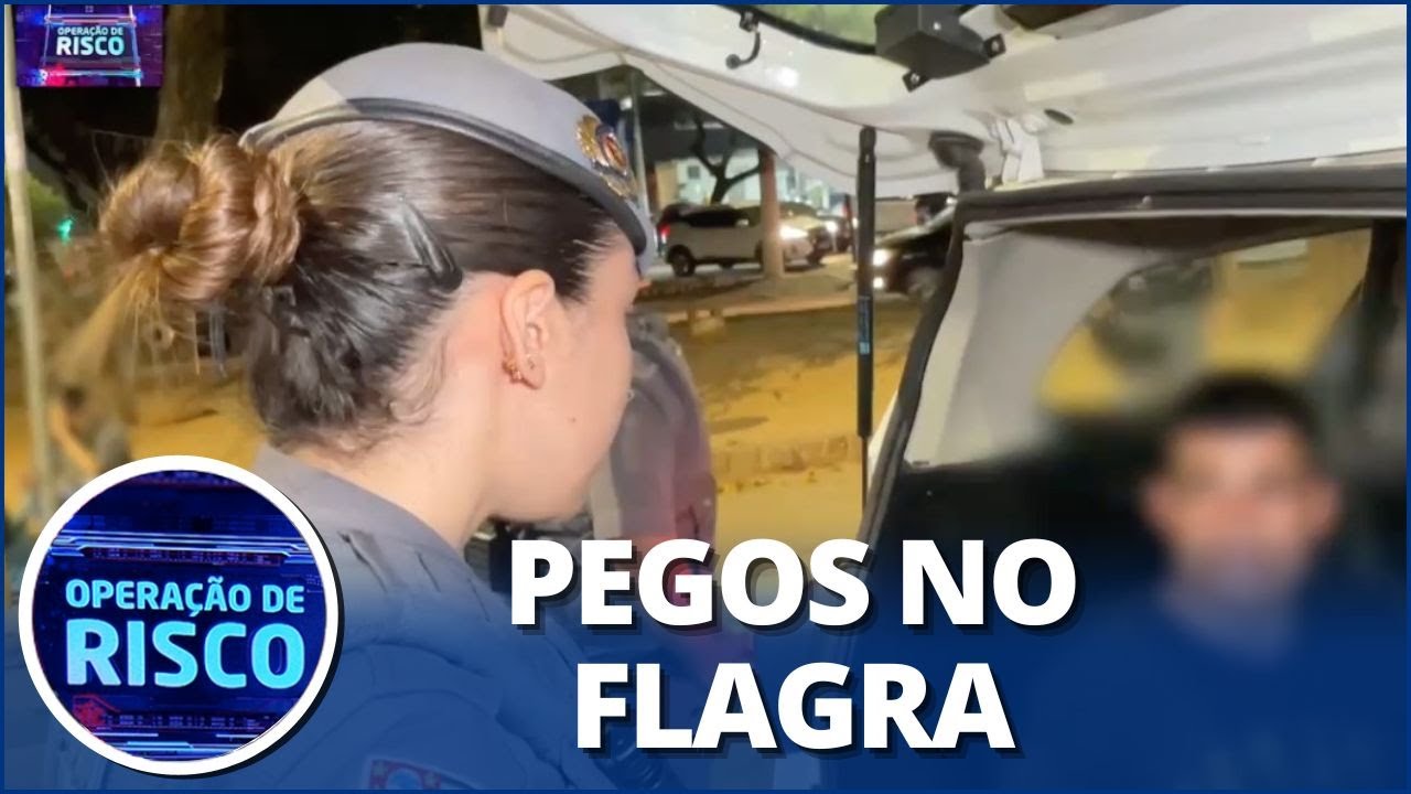 FURTO DE CARRO: Policiais abordam veículo suspeito e criminosos ficam nervosos