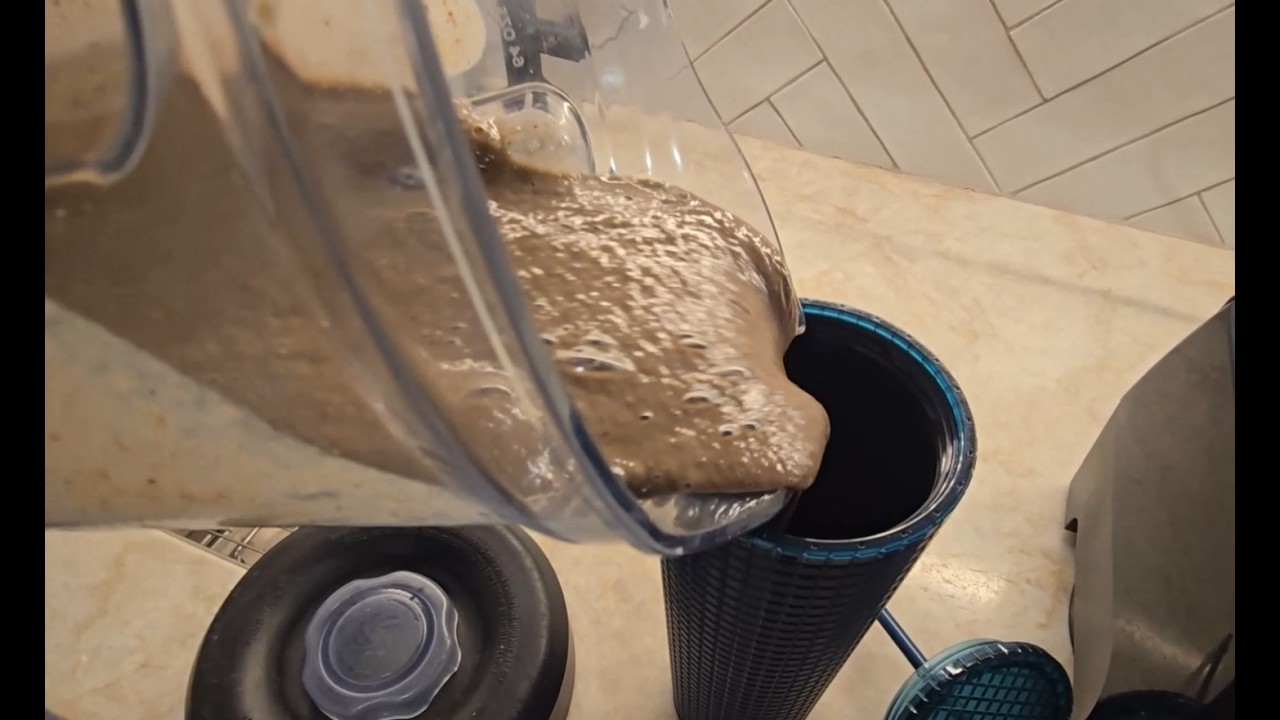 Pre-workout breakfast. Yummy PB&J Smoothie!