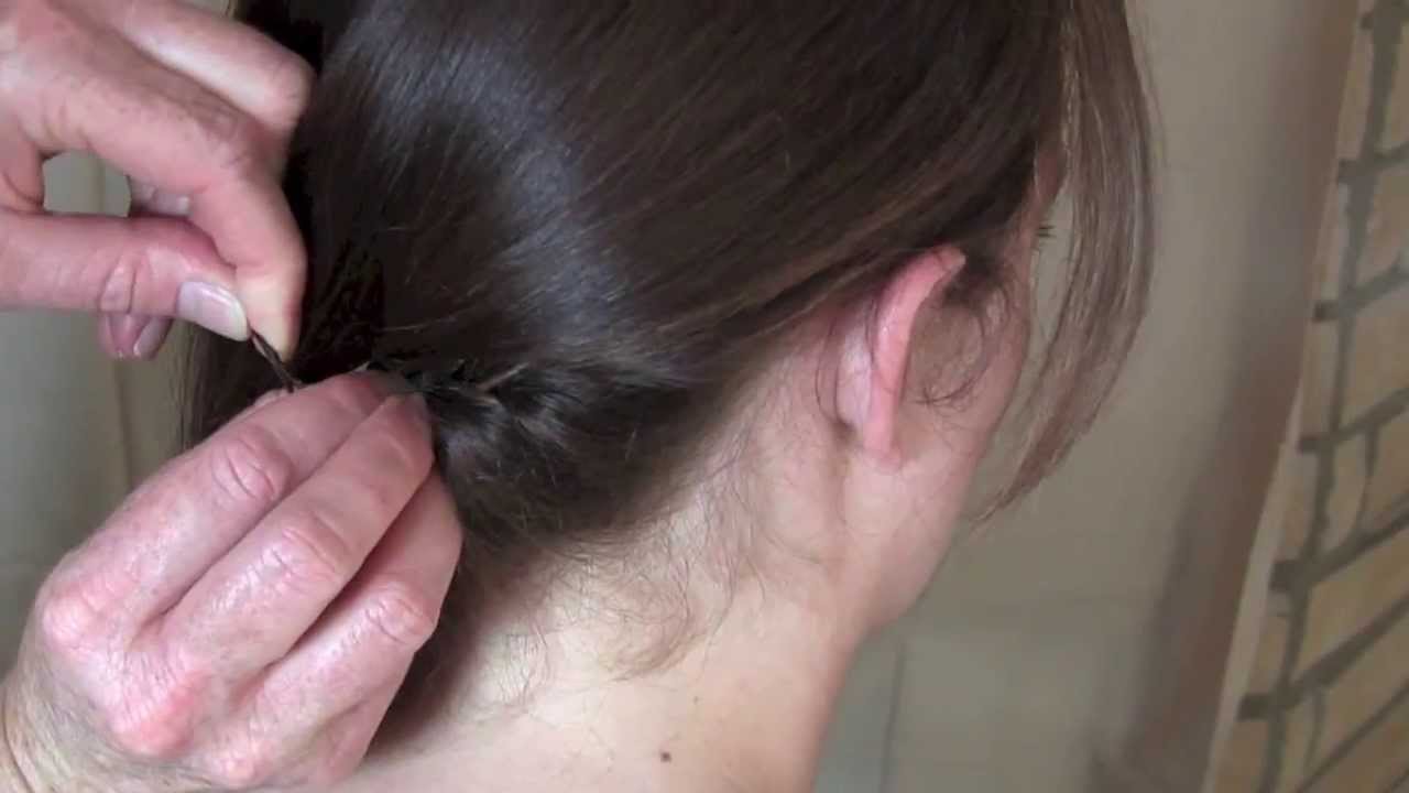 Tutorial: how-to style a Side-Swept hairstyle on long hair