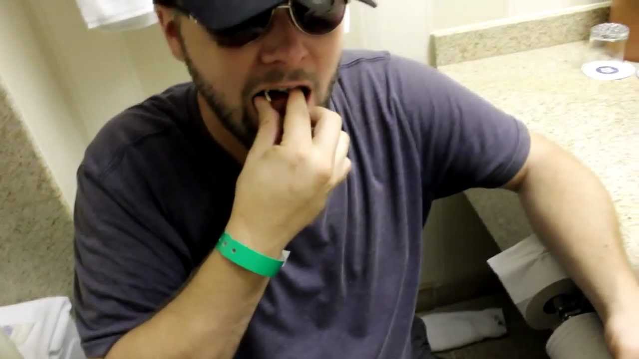 StrangeHouse Books Road Vlog 4: DAYS OF THE DEAD INDIE 2012