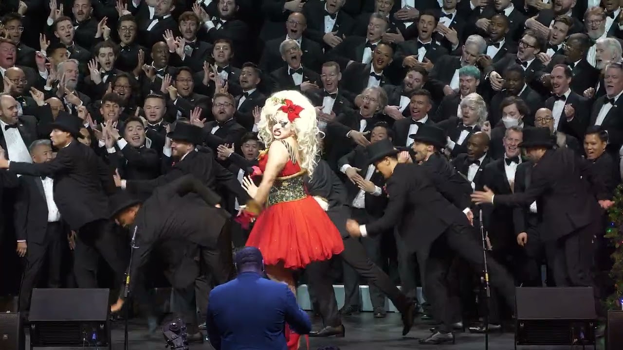 Santa Baby ft. Salina EsTitties | Gay Men's Chorus of Los Angeles | December 2025
