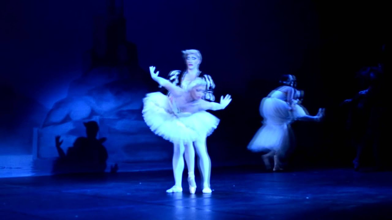 LES BALLETS TROCKADERO DE MONTE CARLO | LAVA