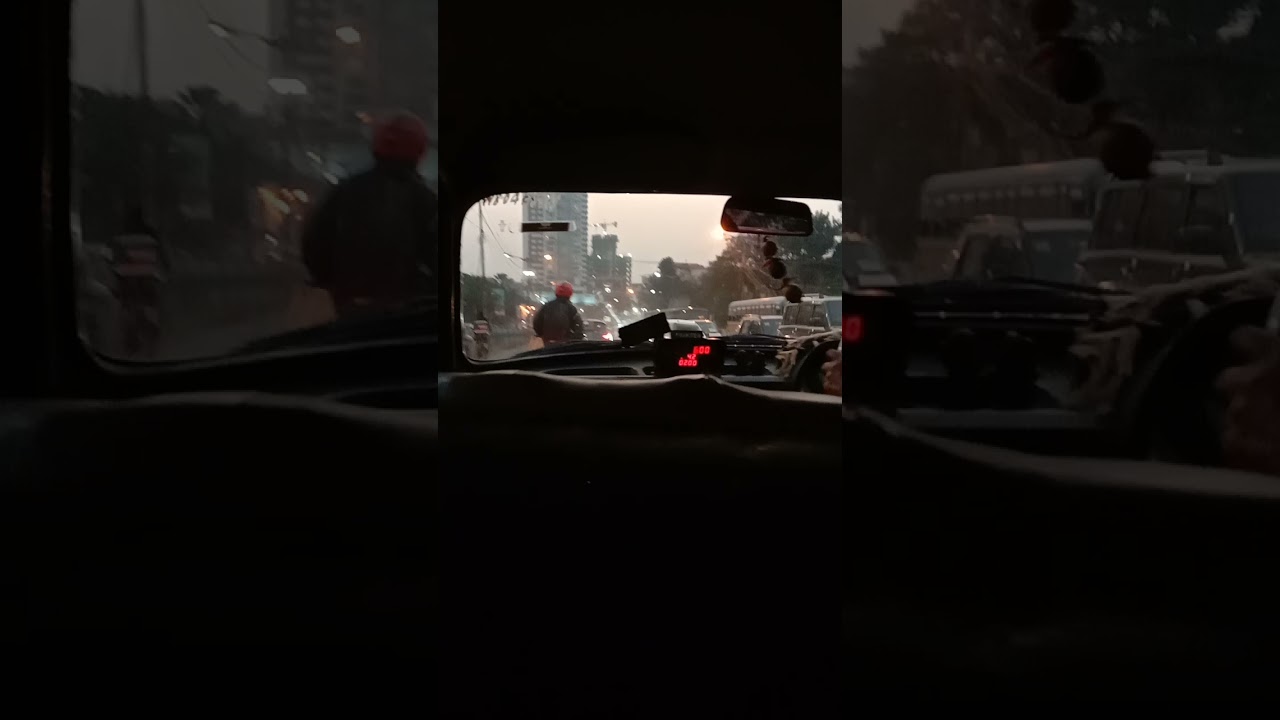 View of VIP road,Bidhan nagar road from Taxi.
