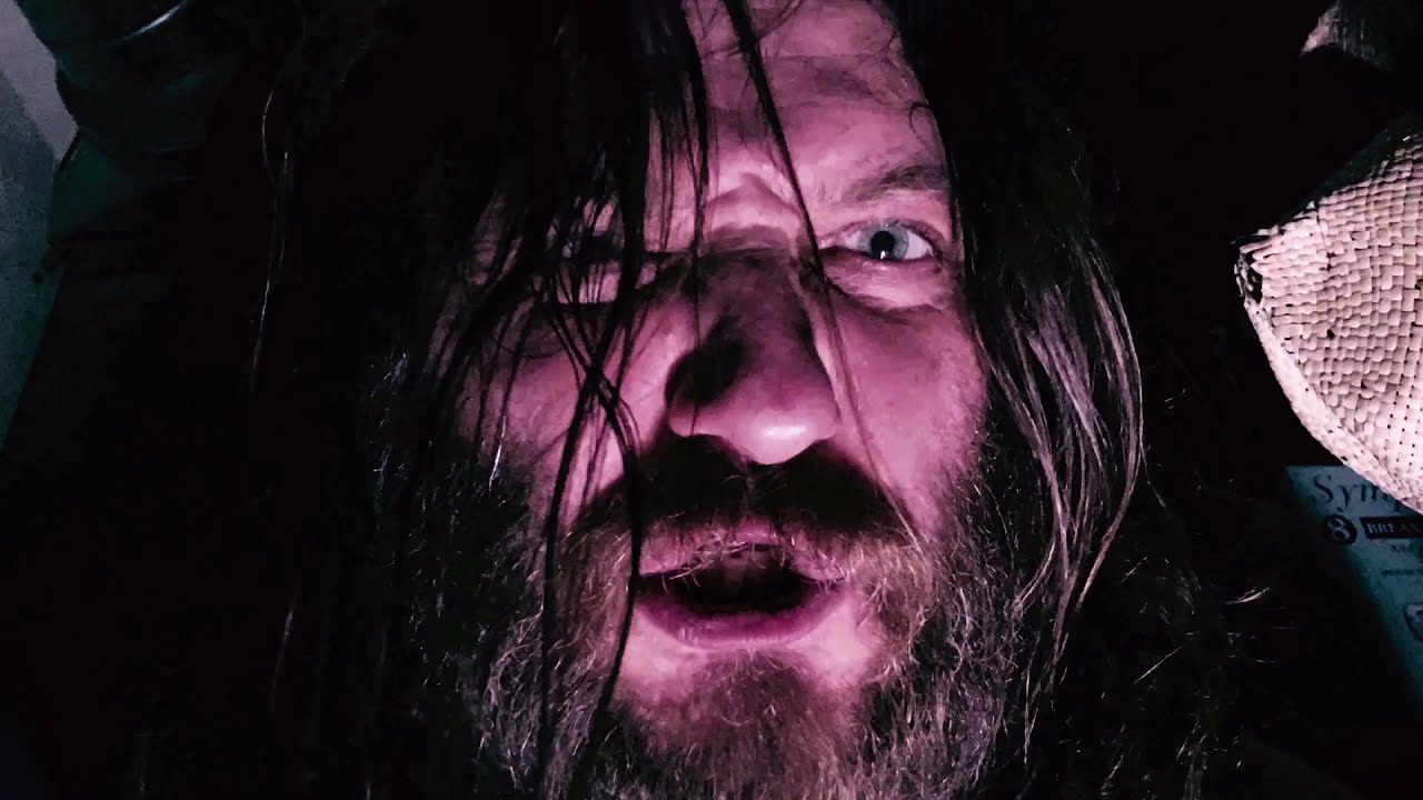 CLAUSTROFOBIA - RIFF CULT (OFFICIAL MUSIC VIDEO - 2020)
