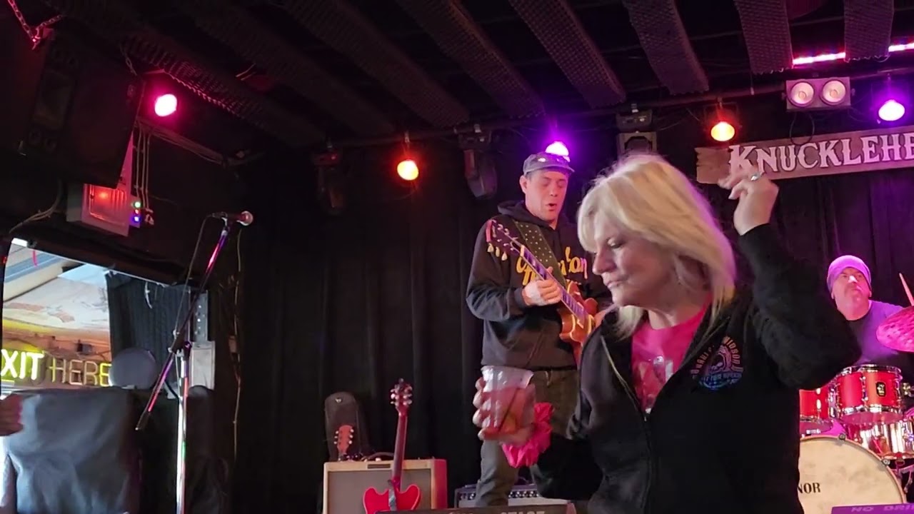 O'Shayá Adams (Nick Schnebelen Band) 