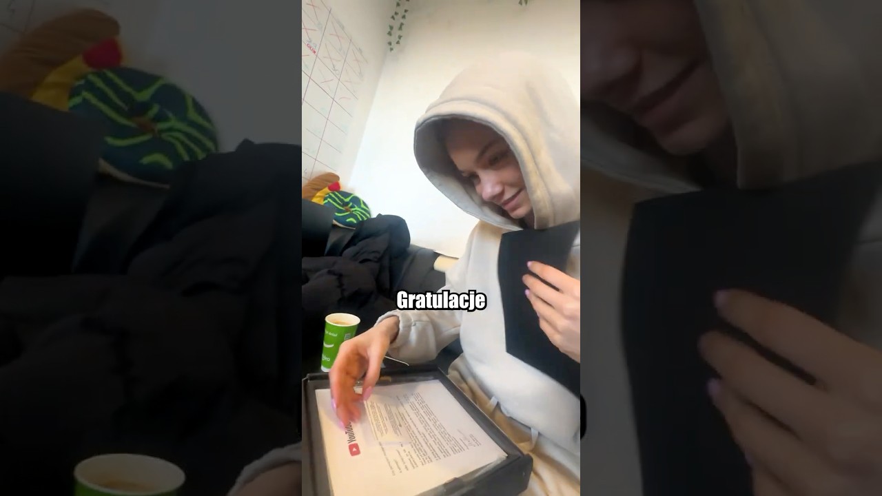 KINIA I JEJ PIERWSZY PRZYCISK 😮