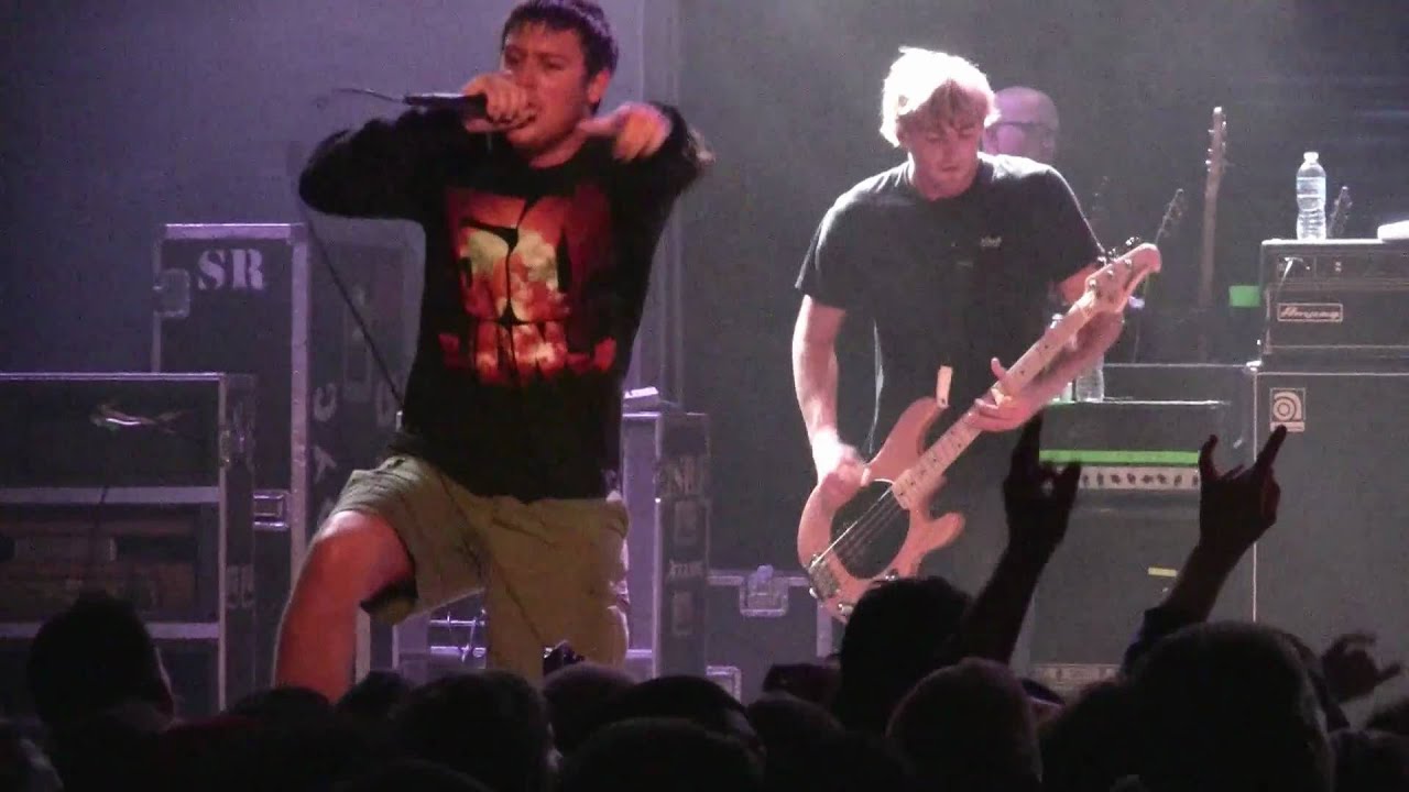 2011.02.21 Parkway Drive - Deliver Me (Live in Chicago, IL)