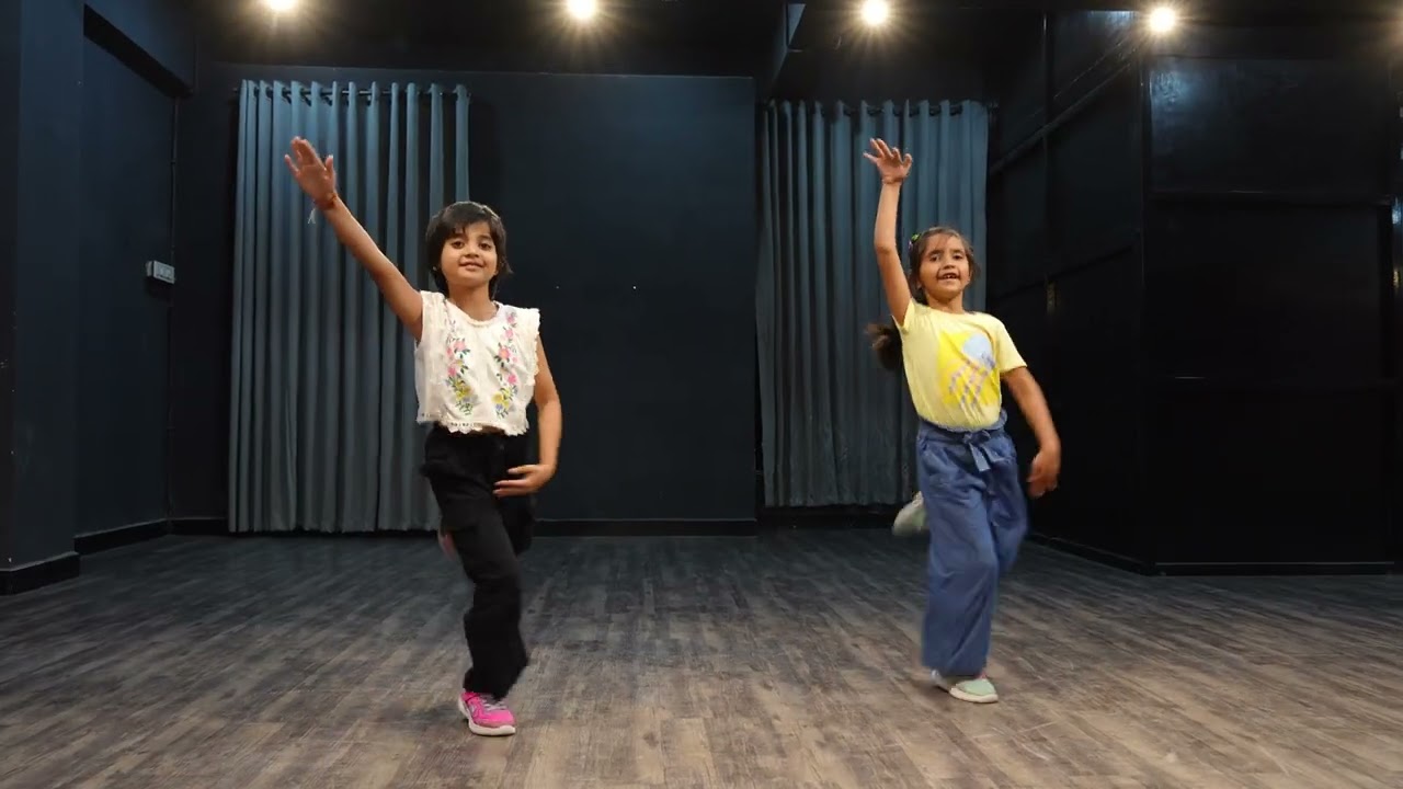 Aarvi & Veda