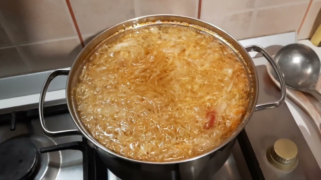 Egyszerű korhelyleves &eacute;s kolb&aacute;szos melegszedvics 35 perc alatt