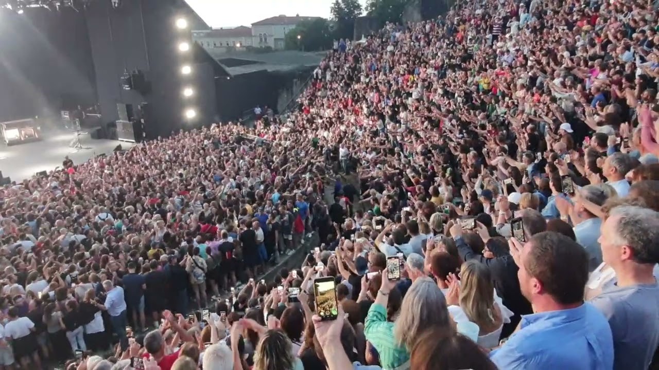 INDOCHINE - Intro et Nos célébrations