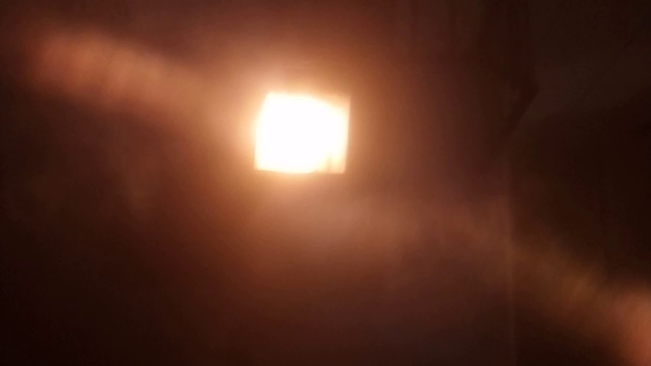 poêle Edilkamin blade vibration tôle  avant supérieure droite